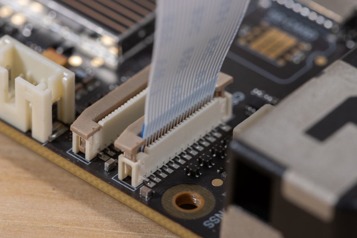 Tachyon CSI connector FPC orientation